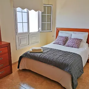 Brito Apartment Orzola