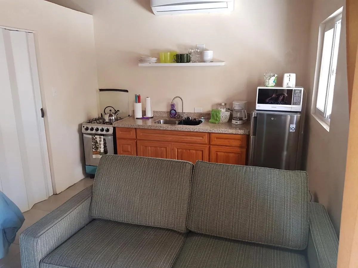 פאלם ביץ' Sandpiper Beach Apartments ארובה